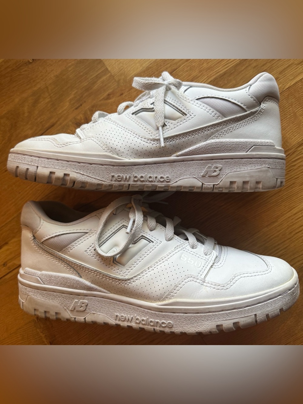 New Balance White Leather 550 Sneakers Women’s Size 9.5